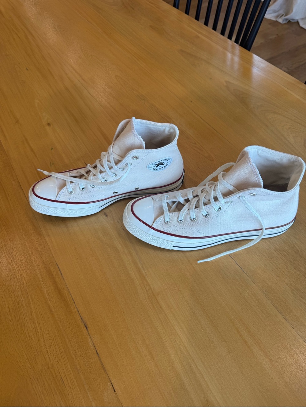 Converse High Top Sneakers in White with Red Stripe - Picture 3 of 5
